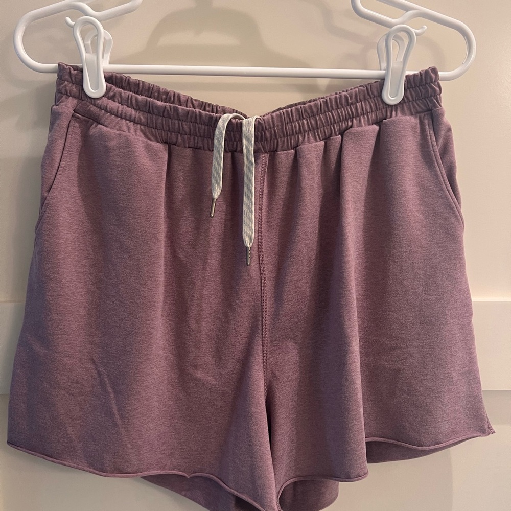 Vuori Boyfriend Shorts